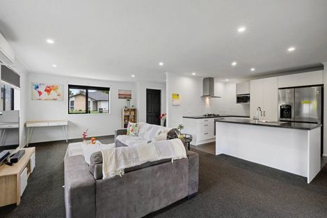 Photo of property in 15 Dreaver Drive, Waitara, 4320