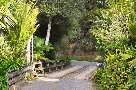 Photo of property in 58 Birdsall Road, Whangateau, Warkworth, 0985