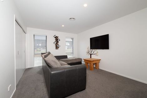 Photo of property in 47 Peregrine Falcon Road, Mount Creighton, Queenstown, 9371