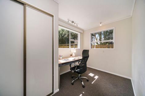 Photo of property in 4 Sharon Place, Awapuni, Palmerston North, 4412