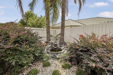 Photo of property in 8 Glenross Drive, Wattle Downs, Auckland, 2103