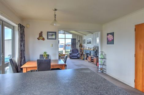 Photo of property in 22 Manse Street, Edendale, 9825