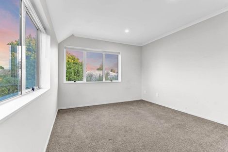 Photo of property in 17f Prictor Street, Papakura, 2110