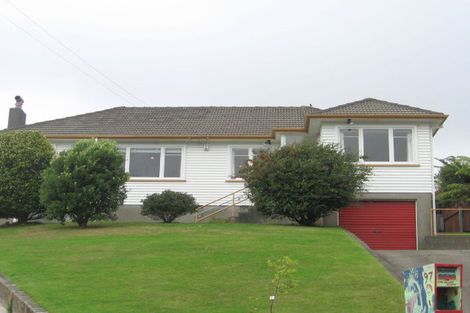 Photo of property in 97 Taylor Terrace, Tawa, Wellington, 5028
