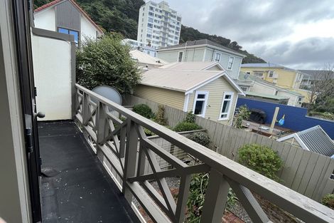 Photo of property in 10 George Street, Thorndon, Wellington, 6011