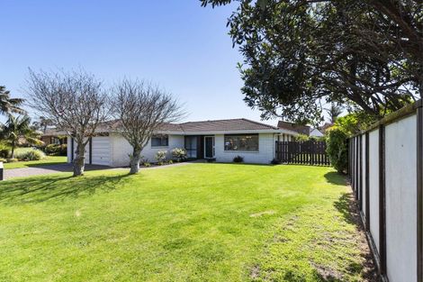Photo of property in 34 Vivian Wilson Drive, Eastern Beach, Auckland, 2012