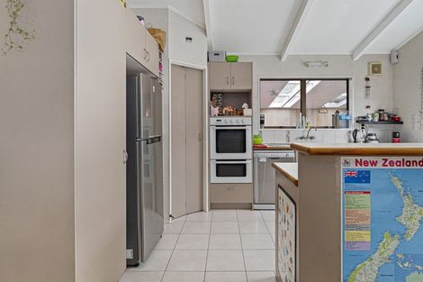 Photo of property in 42 Endeavour Avenue, Welcome Bay, Tauranga, 3112