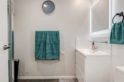 Photo of property in 75 Maygrove Drive, Orewa, 0931