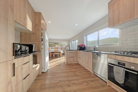 Photo of property in 20 Rochdale Drive, Churton Park, Wellington, 6037