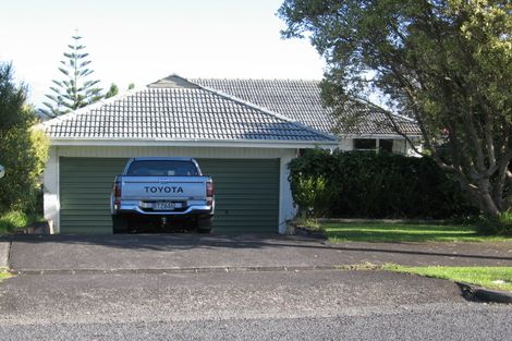 Photo of property in 8 Pine Terrace, Howick, Auckland, 2014