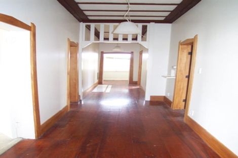 Photo of property in 11 Rolleston Street, Mount Cook, Wellington, 6021