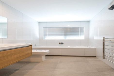 Photo of property in 9 Waituarua Drive, Takanini, 2112