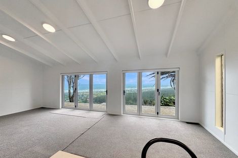 Photo of property in 51 Oaia Road, Muriwai, Waimauku, 0881