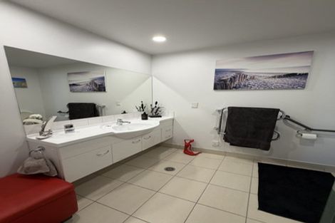 Photo of property in Waterfront Apartments, 309 Wakefield Quay, Stepneyville, Nelson, 7010