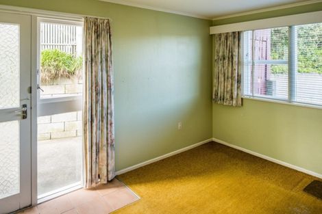 Photo of property in 2 Doon Grove, Papakowhai, Porirua, 5024