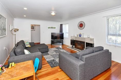 Photo of property in 1/42 Sutton Crescent, Papakura, 2110