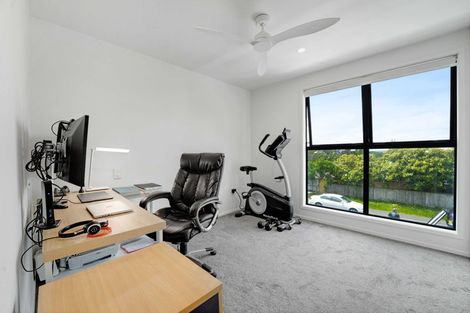 Photo of property in 3/2 Jadewynn Drive, Massey, Auckland, 0614