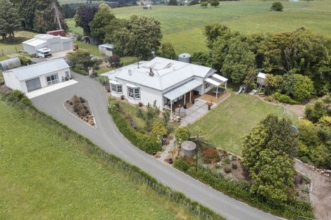 Photo of property in 2778 Kimbolton Road, Kimbolton, Feilding, 4777