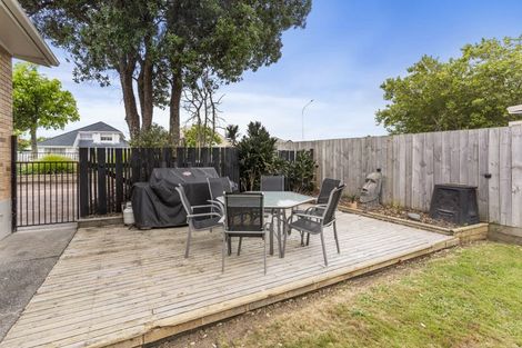 Photo of property in 37 Whitford Road, Howick, Auckland, 2014
