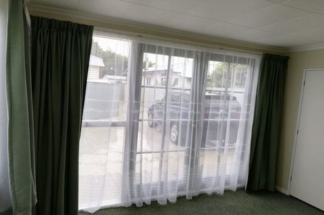Photo of property in 398 Featherston Street, Palmerston North, 4414