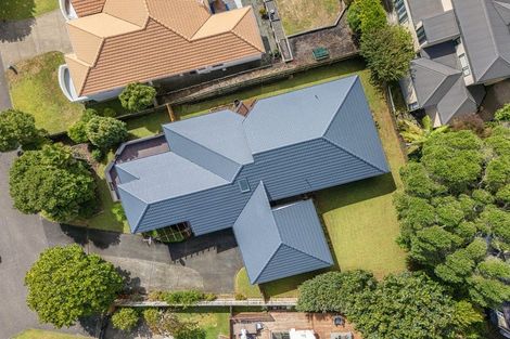 Photo of property in 17 Jacanas Place, Unsworth Heights, Auckland, 0632