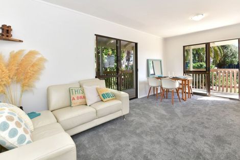 Photo of property in 1 Lucy Foster Lane, Red Beach, 0932