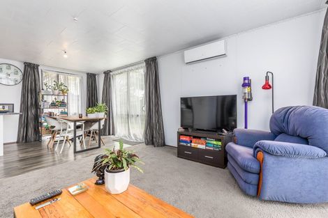 Photo of property in 1/24 Nearco Street, Randwick Park, Auckland, 2105