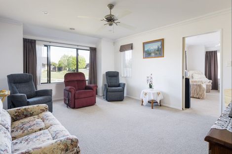 Photo of property in 1 Merlin Close, Huntington, Hamilton, 3210