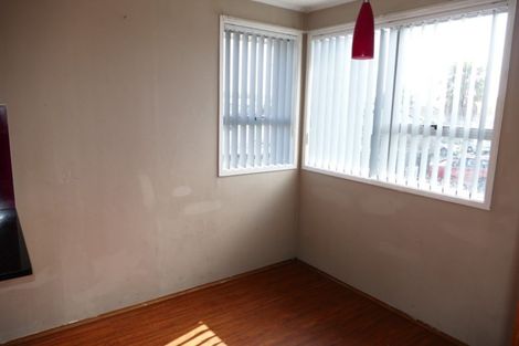 Photo of property in 56 Othello Drive, Clover Park, Auckland, 2023