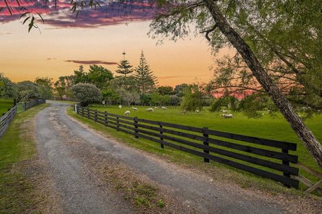 Photo of property in 342 Spur Road, Stillwater, Silverdale, 0993