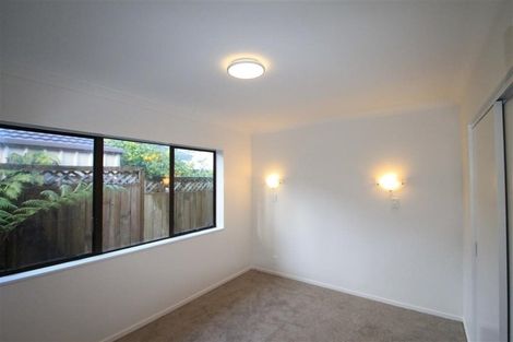 Photo of property in 17 Sailfish Drive, West Harbour, Auckland, 0618