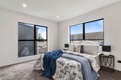 Photo of property in 707 Massey Road, Mangere, Auckland, 2022