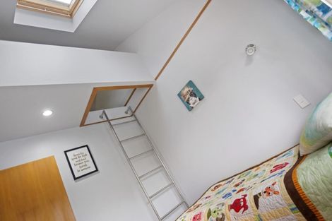 Photo of property in 28 Owen Place, Omokoroa, 3114