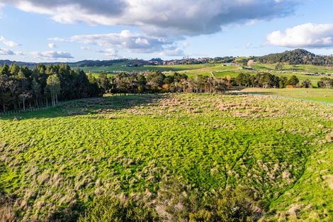Photo of property in 197 Ford Road, Whakapirau, 0583