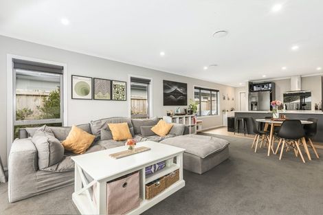 Photo of property in 8 Peter Tapp Way, Wainuiomata, Lower Hutt, 5014