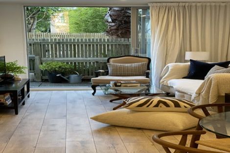 Photo of property in 26/73 Princes Street, Northcote Point, Auckland, 0627