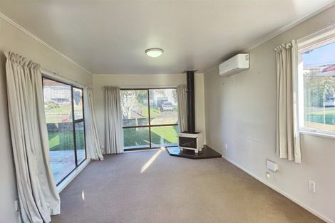 Photo of property in 15 Whittle Place, New Windsor, Auckland, 0600