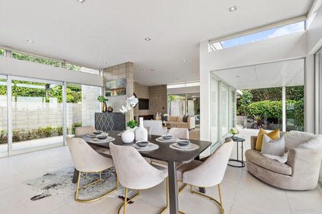 Photo of property in 25 Braemar Road, Castor Bay, Auckland, 0620