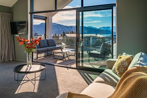 Photo of property in 17 Mistake Drive, Lake Tekapo, 7999