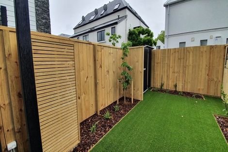 Photo of property in 2/307 Armagh Street, Christchurch Central, Christchurch, 8011