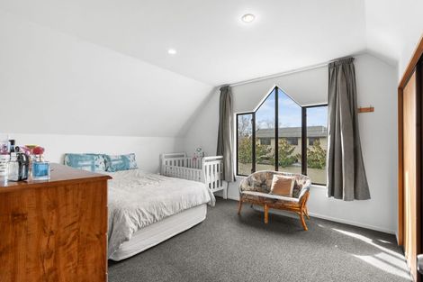 Photo of property in 1 Ryeland Avenue, Ilam, Christchurch, 8041