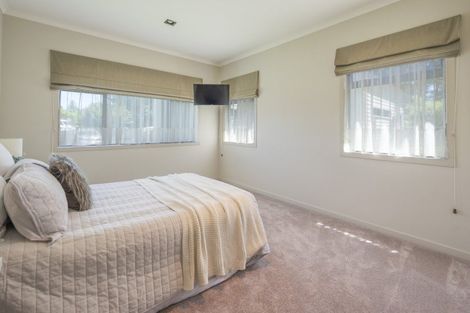 Photo of property in 6 Flaxen Way, Kinloch, Taupo, 3377