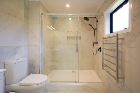 Photo of property in 18 Prestbury Grove, Churton Park, Wellington, 6037