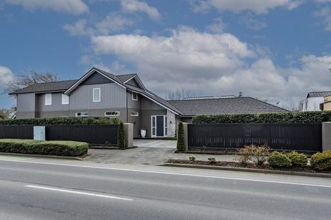Photo of property in 2 Snowdon Road, Fendalton, Christchurch, 8052