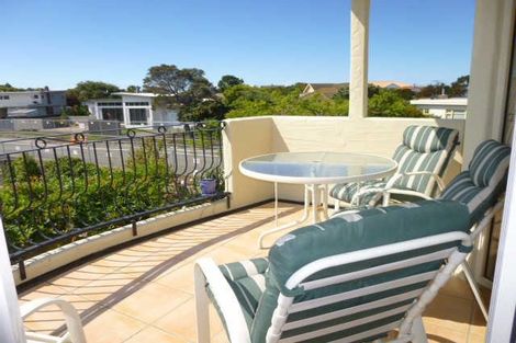 Photo of property in 51 Celia Street, Redcliffs, Christchurch, 8081