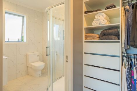 Photo of property in 9 Bridford Way, Paraparaumu, 5032