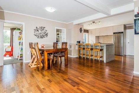 Photo of property in 41 Greenhithe Road, Greenhithe, Auckland, 0632