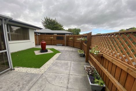 Photo of property in 2/61 Colombo Street, Cashmere, Christchurch, 8022