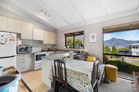 Photo of property in 1b Dart Place, Fernhill, Queenstown, 9300