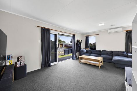 Photo of property in 6 Camellia Avenue, Bell Block, New Plymouth, 4312